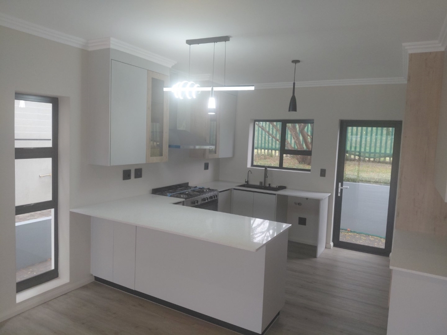 3 Bedroom Property for Sale in Hartenbos Heuwels Western Cape